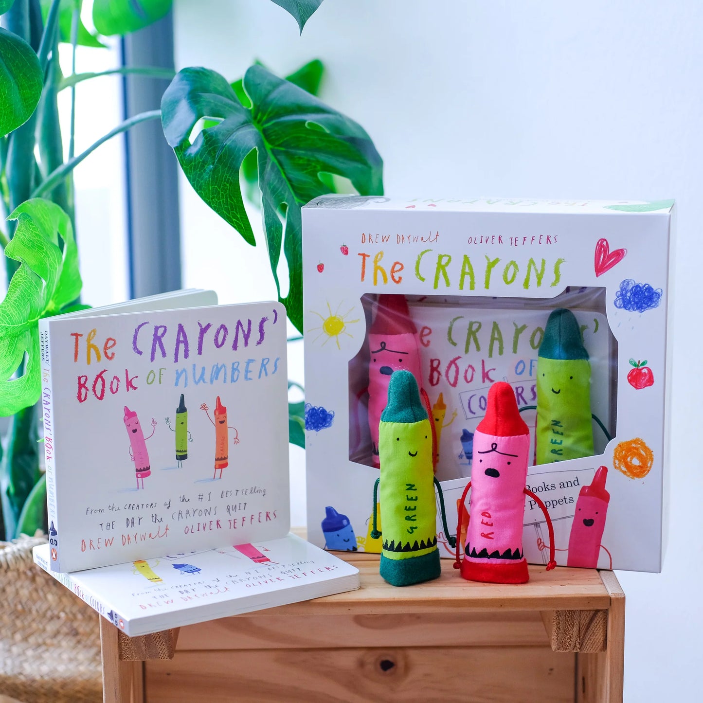 Crayons Books & Puppets set